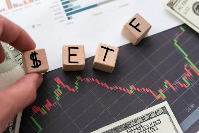 XRP ETF Buying Has Dropped 96% Since Launch: Can Inflows Reach Standard Chartered’s $8 Billion Forecast?